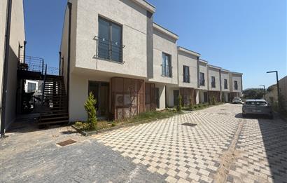 Balkonunuzdan Havuza Girebileceğiniz Eşsiz Mimari Venedik Projesinde Oturuma Hazır Vadeli Ödemeli Seçenekleriyle Residance Daire