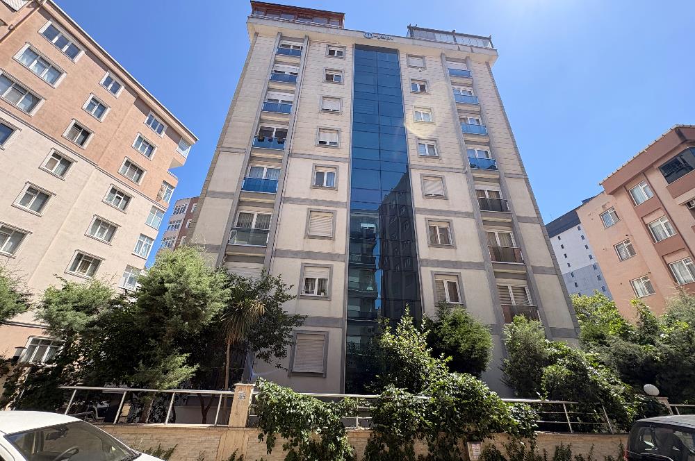 MALTEPE FEYZULLAHTA BAĞDAT CADDDESİME 100 METRE SATILIK GENİŞ 2+1