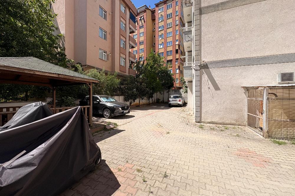 MALTEPE FEYZULLAHTA BAĞDAT CADDDESİME 100 METRE SATILIK GENİŞ 2+1