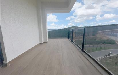 TUZLA FGM GLORİA SİTESİNDE SATILIK 3 + 1 DAİRE ORMAN MANZARALI