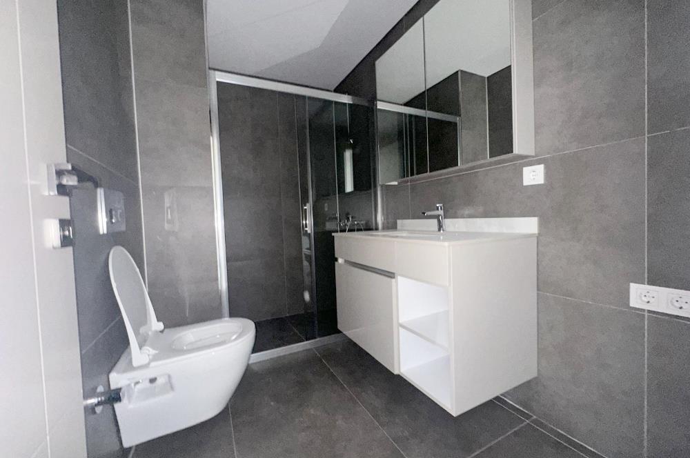 TUZLA FGM GLORİA SİTESİNDE SATILIK 3 + 1 DAİRE ORMAN MANZARALI