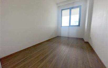 TUZLA FGM GLORİA SİTESİNDE SATILIK 2 + 1 DAİRE ORMAN MANZARALI