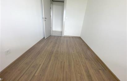 TUZLA FGM GLORİA SİTESİNDE SATILIK 2 + 1 DAİRE ORMAN MANZARALI