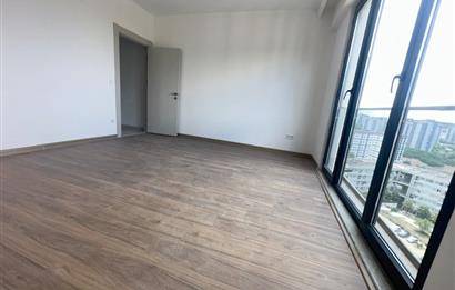 TUZLA FGM GLORİA SİTESİNDE SATILIK 3 + 1 DAİRE ORMAN MANZARALI