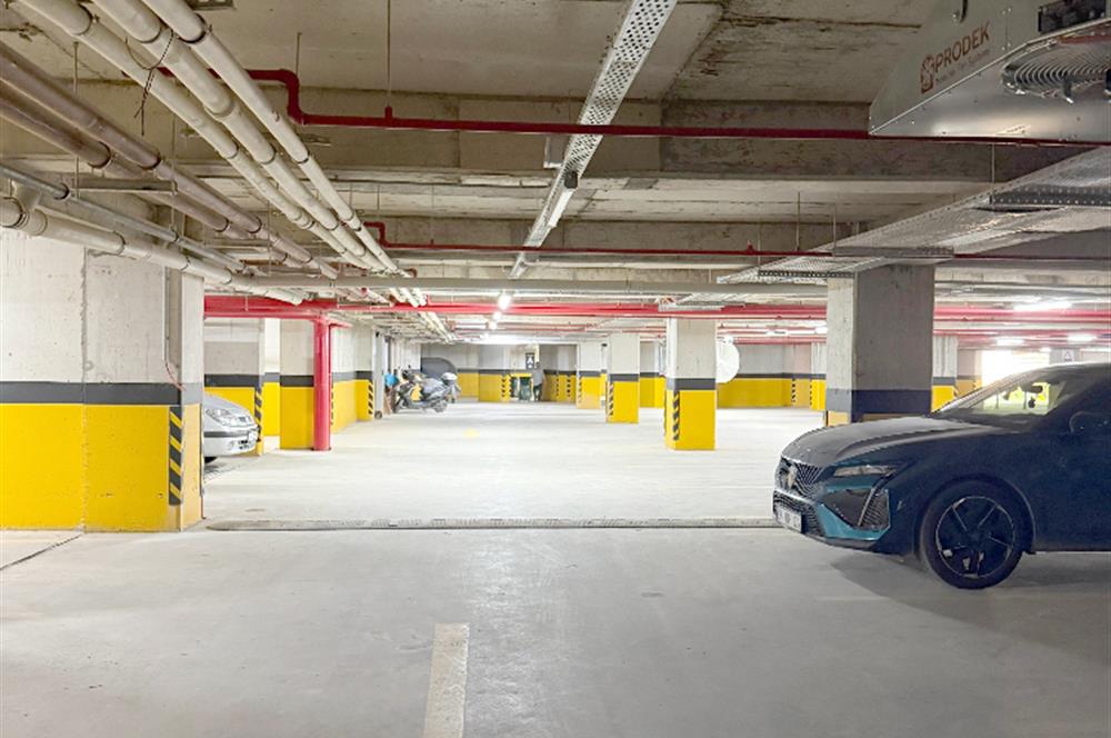 TUZLA FGM GLORİA SİTESİNDE SATILIK 2 + 1 DAİRE ORMAN MANZARALI