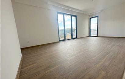 TUZLA FGM GLORİA SİTESİNDE SATILIK 3 + 1 DAİRE ORMAN MANZARALI