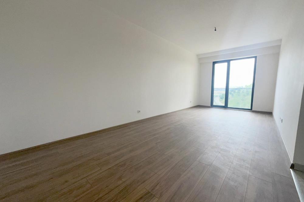 TUZLA FGM GLORİA SİTESİNDE SATILIK 2 + 1 DAİRE ORMAN MANZARALI