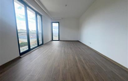 TUZLA FGM GLORİA SİTESİNDE SATILIK 3 + 1 DAİRE ORMAN MANZARALI