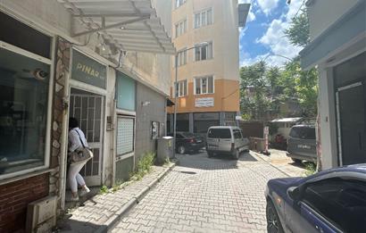 C21 BAL'DAN ÇARŞIDA İNCİRLİ CAMİ YANI ARA KAT 2+1 SATILIK DAİRE