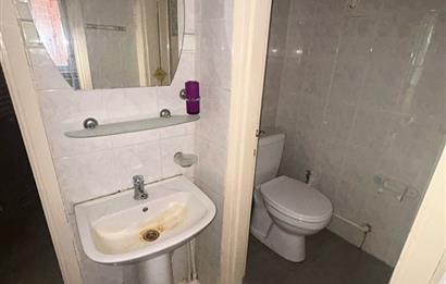 C21 BAL'DAN ÇARŞIDA İNCİRLİ CAMİ YANI ARA KAT 2+1 SATILIK DAİRE