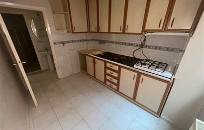 C21 BAL'DAN ÇARŞIDA İNCİRLİ CAMİ YANI ARA KAT 2+1 SATILIK DAİRE