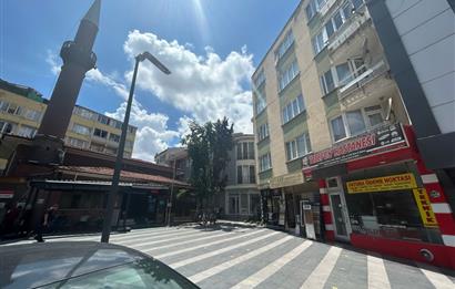 C21 BAL'DAN ÇARŞIDA İNCİRLİ CAMİ YANI ARA KAT 2+1 SATILIK DAİRE
