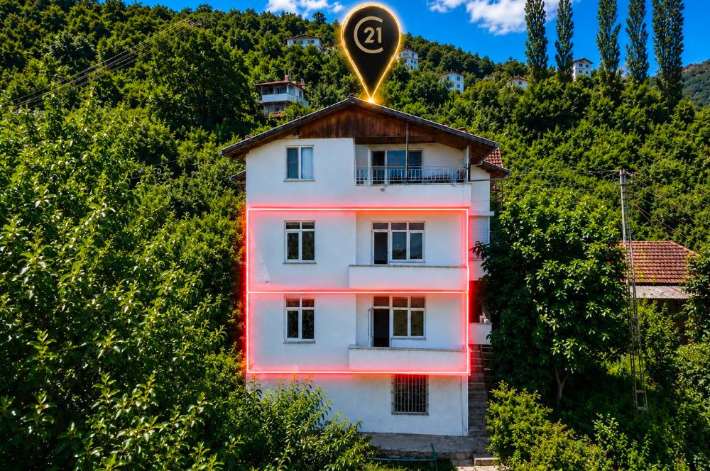 CENTURY 21'DEN PERŞEMBE'DE KİRALIK DUBLEKS DAİRE!