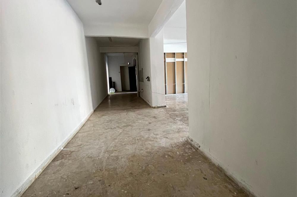 ARMAĞANEVLER FİNANS MERKEZİNE YAKIN KİRALIK DÜKKAN