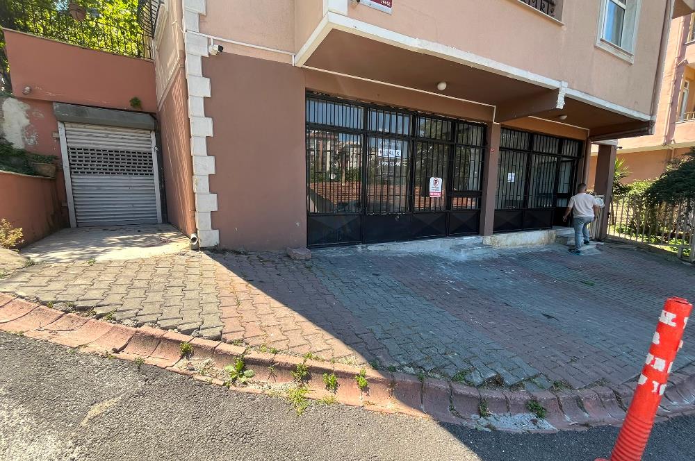 ARMAĞANEVLER FİNANS MERKEZİNE YAKIN KİRALIK DÜKKAN