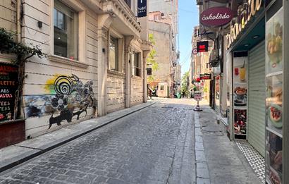 TAKSİM MEYDANI'NA 5 DK SIRASELVİLER CADDESİ'NE ADIM MESAFEDE - TEK YETKİLİ ÖMER FARUK ORDULU