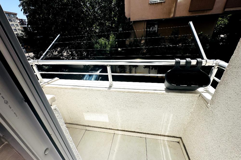MALTEPE FEYZULLAHTA BAĞDAT CADDDESİME 100 METRE SATILIK GENİŞ 2+1