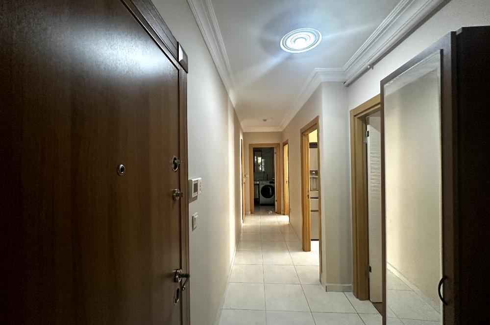 MALTEPE FEYZULLAHTA BAĞDAT CADDDESİME 100 METRE SATILIK GENİŞ 2+1