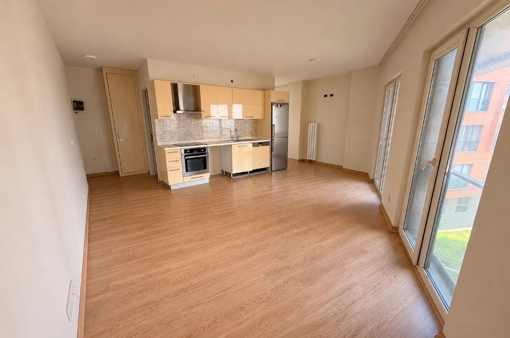 Koç Batı Yurdu'na Yakın Alya Sitesi'nde 1+1 Kiralık Daire