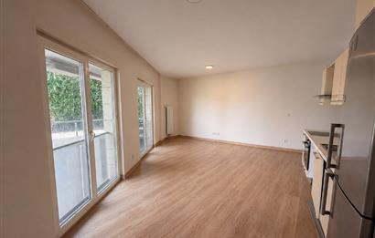 Koç Batı Yurdu'na Yakın Alya Sitesi'nde 1+1 Kiralık Daire
