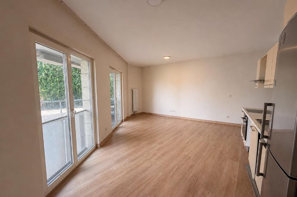 Koç Batı Yurdu'na Yakın Alya Sitesi'nde 1+1 Satılık Daire