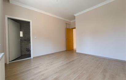 ATAŞEHİR İÇERENKÖYDE ANA CADDE ÜZERİ 3+1 SATILIK DAİRE 