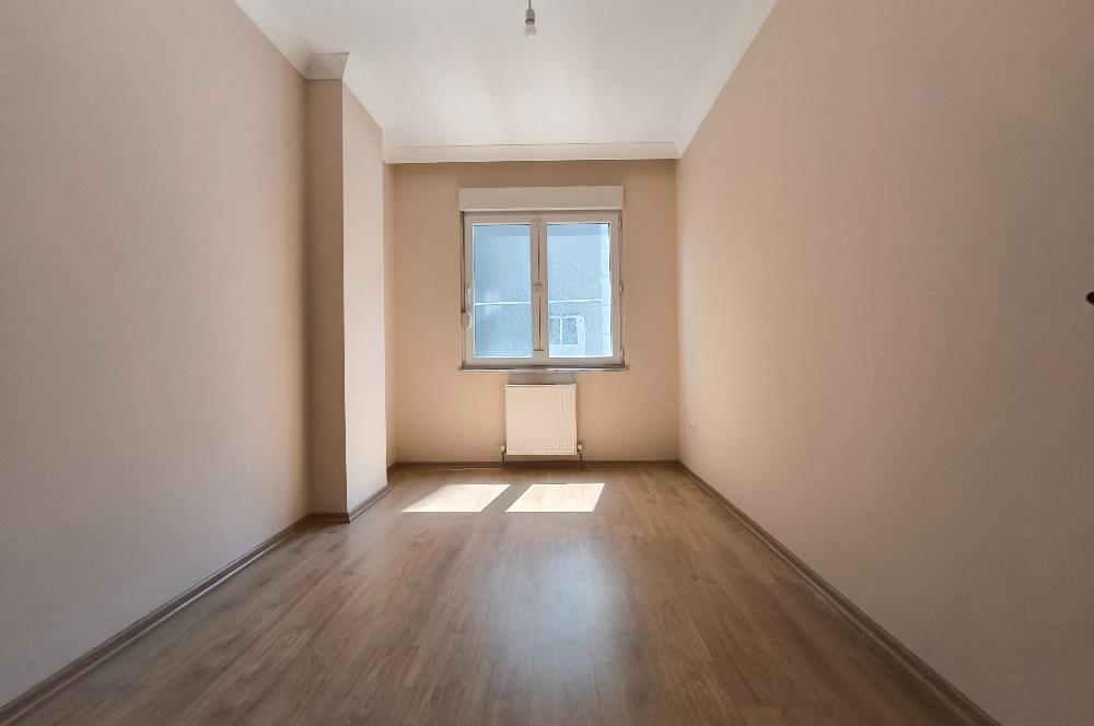 ATAŞEHİR İÇERENKÖYDE ANA CADDE ÜZERİ 3+1 SATILIK DAİRE 