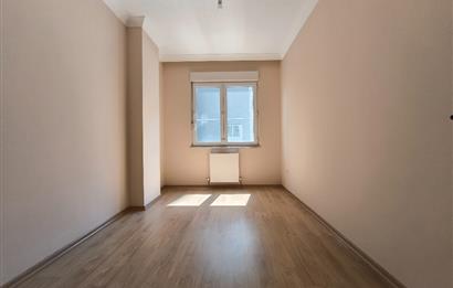 ATAŞEHİR İÇERENKÖYDE ANA CADDE ÜZERİ 3+1 SATILIK DAİRE 