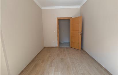 ATAŞEHİR İÇERENKÖYDE ANA CADDE ÜZERİ 3+1 SATILIK DAİRE 