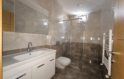 ATAŞEHİR İÇERENKÖYDE ANA CADDE ÜZERİ 3+1 SATILIK DAİRE 