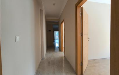 ATAŞEHİR İÇERENKÖYDE ANA CADDE ÜZERİ 3+1 SATILIK DAİRE 