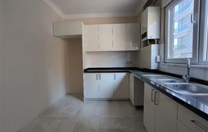 ATAŞEHİR İÇERENKÖYDE ANA CADDE ÜZERİ 3+1 SATILIK DAİRE 