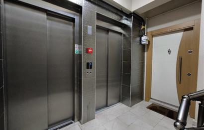 ATAŞEHİR İÇERENKÖYDE ANA CADDE ÜZERİ 3+1 SATILIK DAİRE 