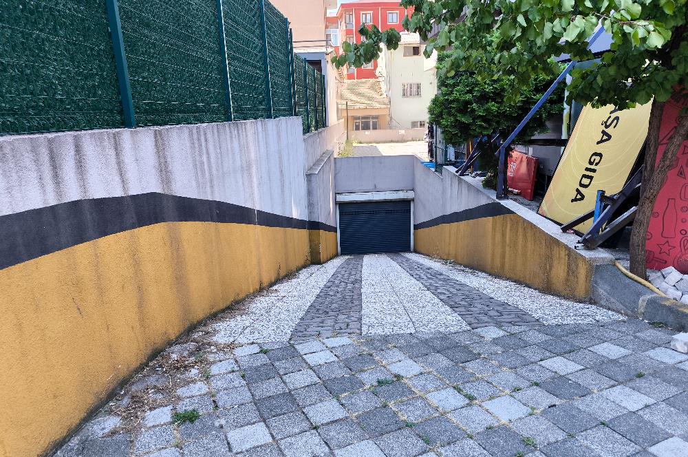 ATAŞEHİR İÇERENKÖYDE ANA CADDE ÜZERİ 3+1 SATILIK DAİRE 