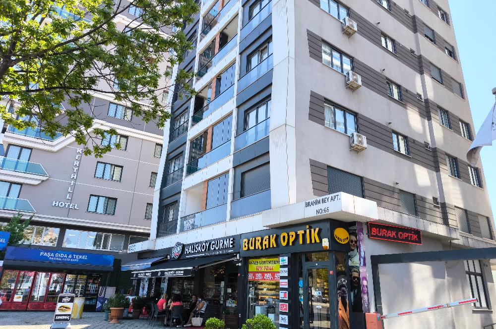ATAŞEHİR İÇERENKÖYDE ANA CADDE ÜZERİ 3+1 SATILIK DAİRE 