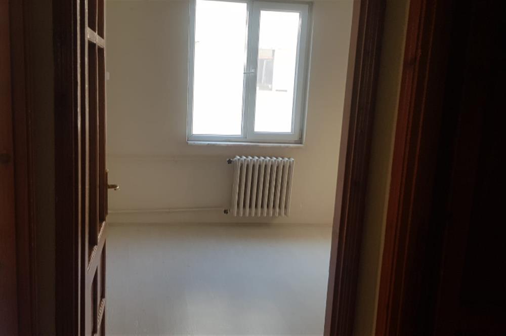 CENTURY21 Bal'DAN BALIKESİR BAHÇELİEVLERDE KİRALIK 3+1 DAİRE