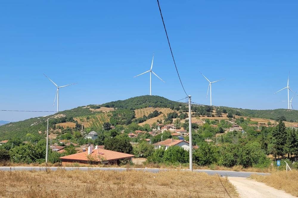 C21 BAL'DAN KARESİ KIRMIZILAR MAH.DE SATILIK KÖŞE PARSEL ARSA