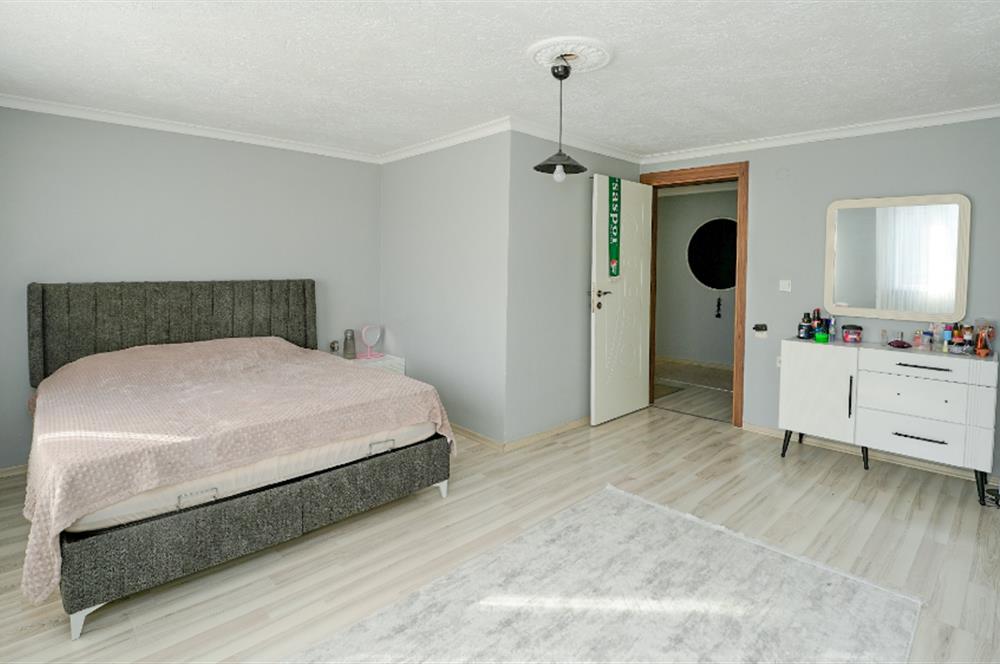 C21 Cius;Ovaakça Merkez'de Geniş Balkonlu 160 m2 Net 3+1 Dubleks