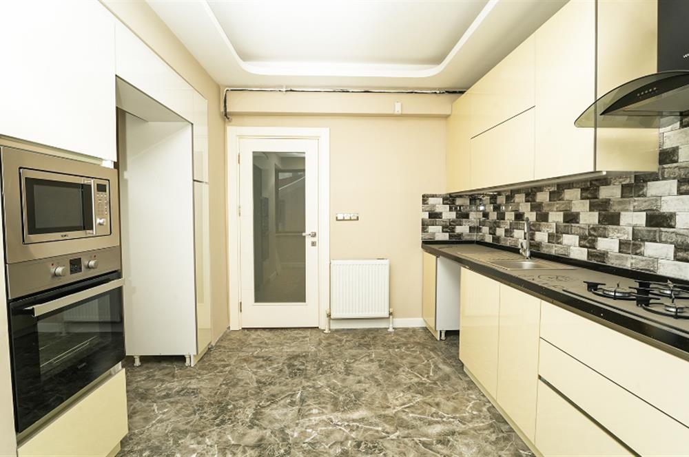 C21 Cius; Günaydın Park Sitesinde Deniz Manzaralı 5+1 Dubleks