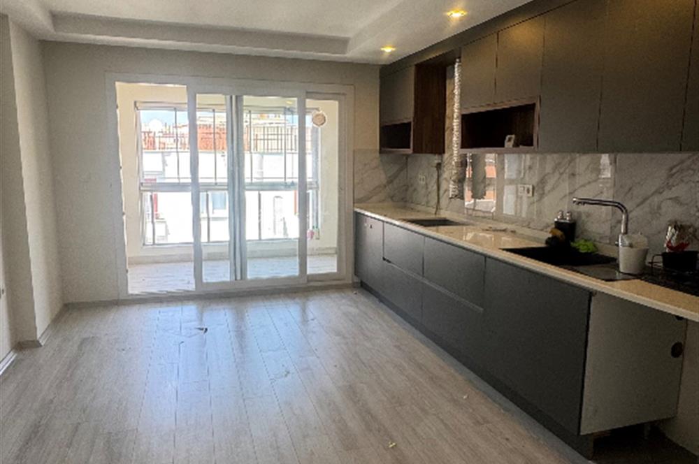 Atatürk Bulvarında Full Tadilatlı 140 m2 Kiralık Daire