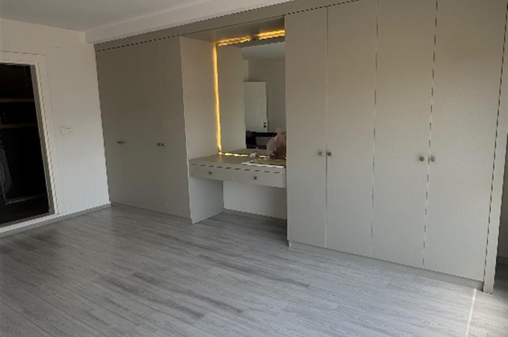 Atatürk Bulvarında Full Tadilatlı 140 m2 Kiralık Daire