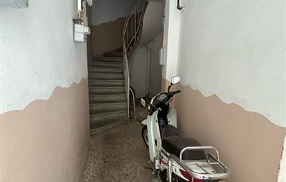 C21 BAL'DAN ÇARŞIDA İNCİRLİ CAMİ YANI ARA KAT 2+1 SATILIK DAİRE