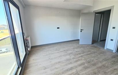 Çİğli/Balatçık Sıfır Binada Kiralık 2+1 Daire Kapalı Mutfaklı