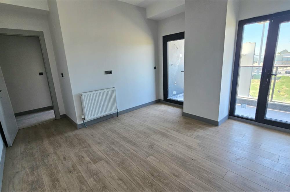 Çİğli/Balatçık Sıfır Binada Kiralık 2+1 Daire Kapalı Mutfaklı