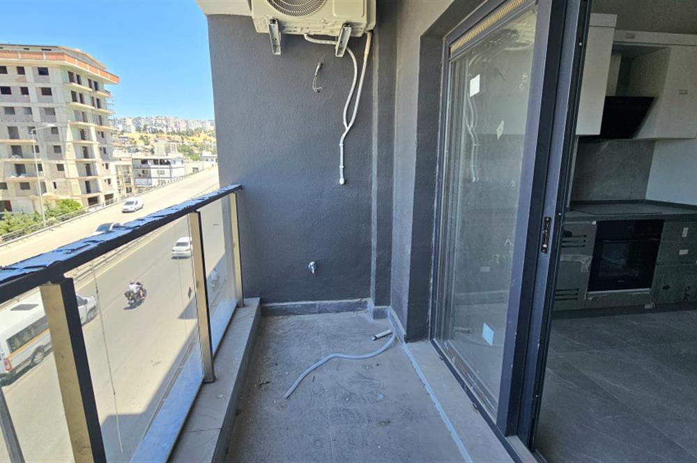 Çİğli/Balatçık Sıfır Binada Kiralık 2+1 Daire Kapalı Mutfaklı