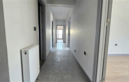 Çİğli/Balatçık Sıfır Binada Kiralık 2+1 Daire Kapalı Mutfaklı