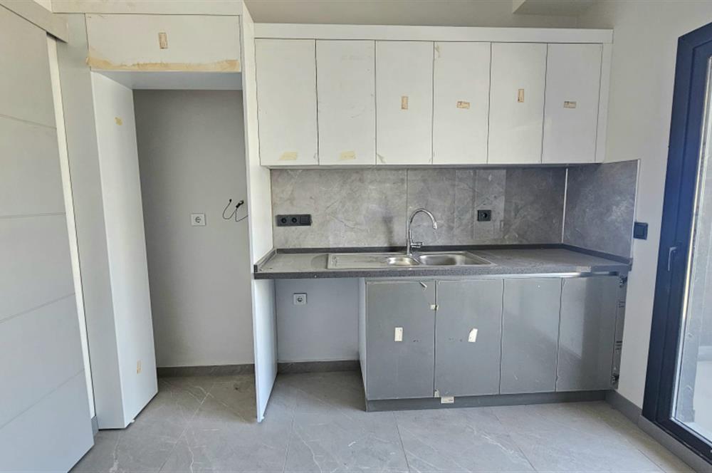 Çİğli/Balatçık Sıfır Binada Kiralık 2+1 Daire Kapalı Mutfaklı