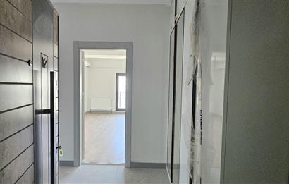 Çİğli/Balatçık Sıfır Binada Kiralık 2+1 Daire Kapalı Mutfaklı