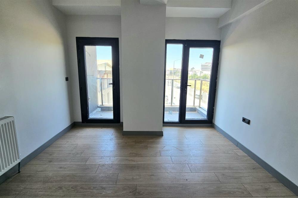 Çİğli/Balatçık Sıfır Binada Kiralık 2+1 Daire Kapalı Mutfaklı