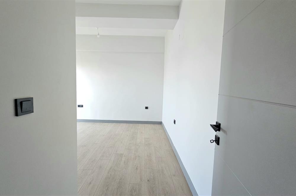 Çİğli/Balatçık Sıfır Binada Kiralık 2+1 Daire Kapalı Mutfaklı